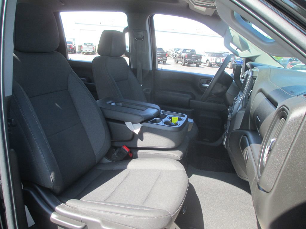 Used 2024 Chevrolet Silverado 2500 Custom w/ Custom Value Package AWD/4WD image 22