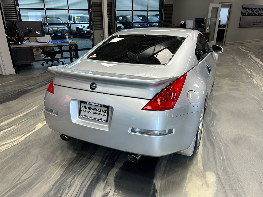 Used 2006 Nissan 350Z Coupe w/ (N93) Cargo Convenience Pkg RWD image 20