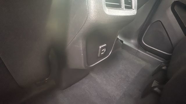 Used 2024 Chevrolet Equinox LT image 24