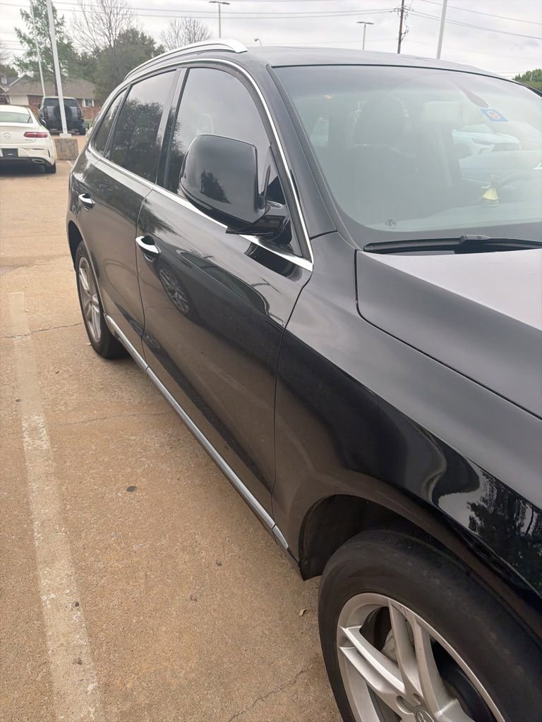 Used 2017 Audi Q5 2.0T Premium Plus w/ Technology Package image 5