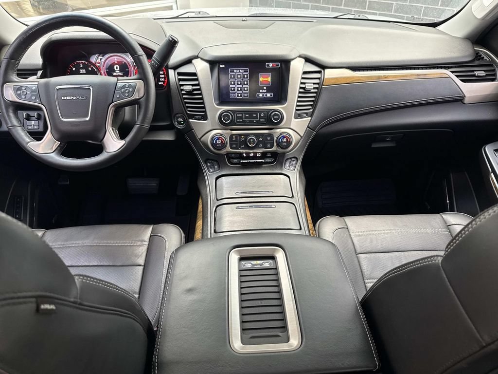 Used 2016 GMC Yukon Denali w/ Open Road Package AWD/4WD image 18
