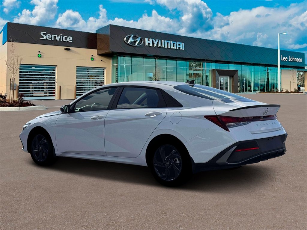 New 2026 Hyundai Elantra Sport image 4