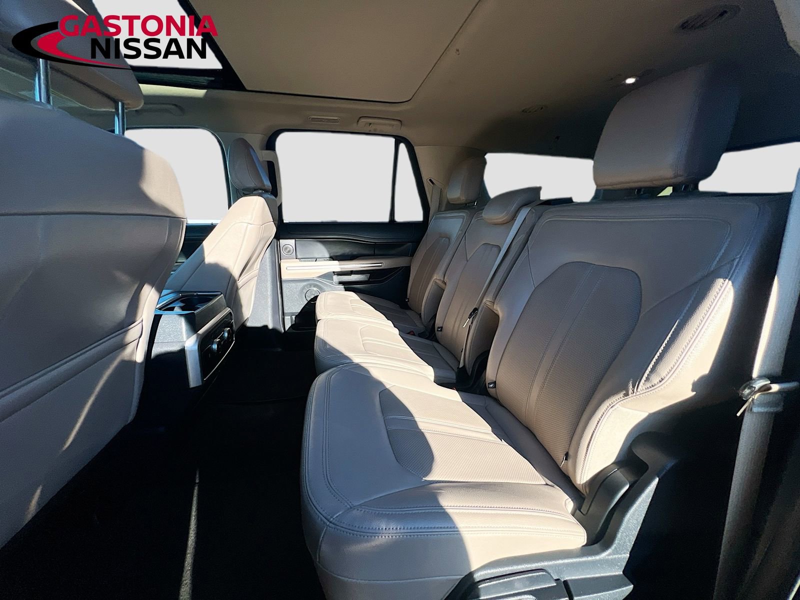 Used 2024 Ford Expedition Max Limited image 33