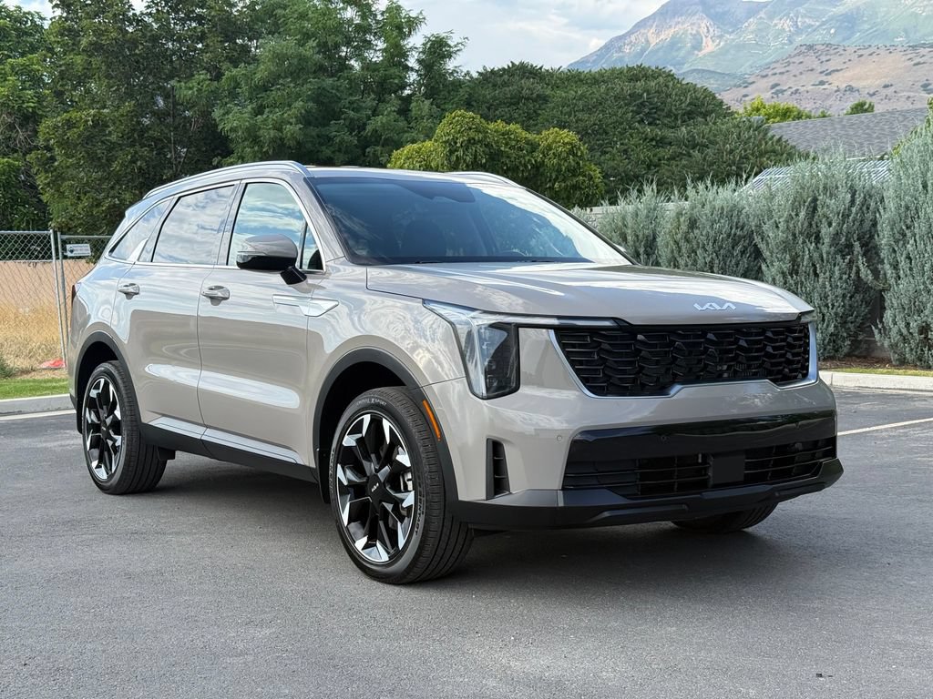 Used 2025 Kia Sorento EX