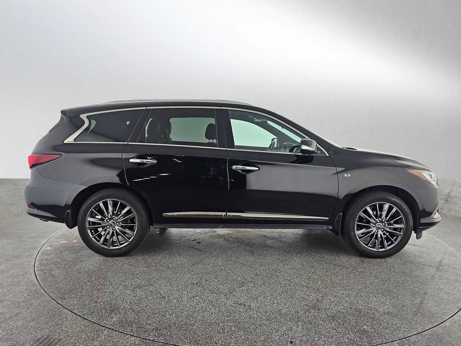 Used 2020 INFINITI QX60 Luxe w/ Edition 30 Essential Package image 2
