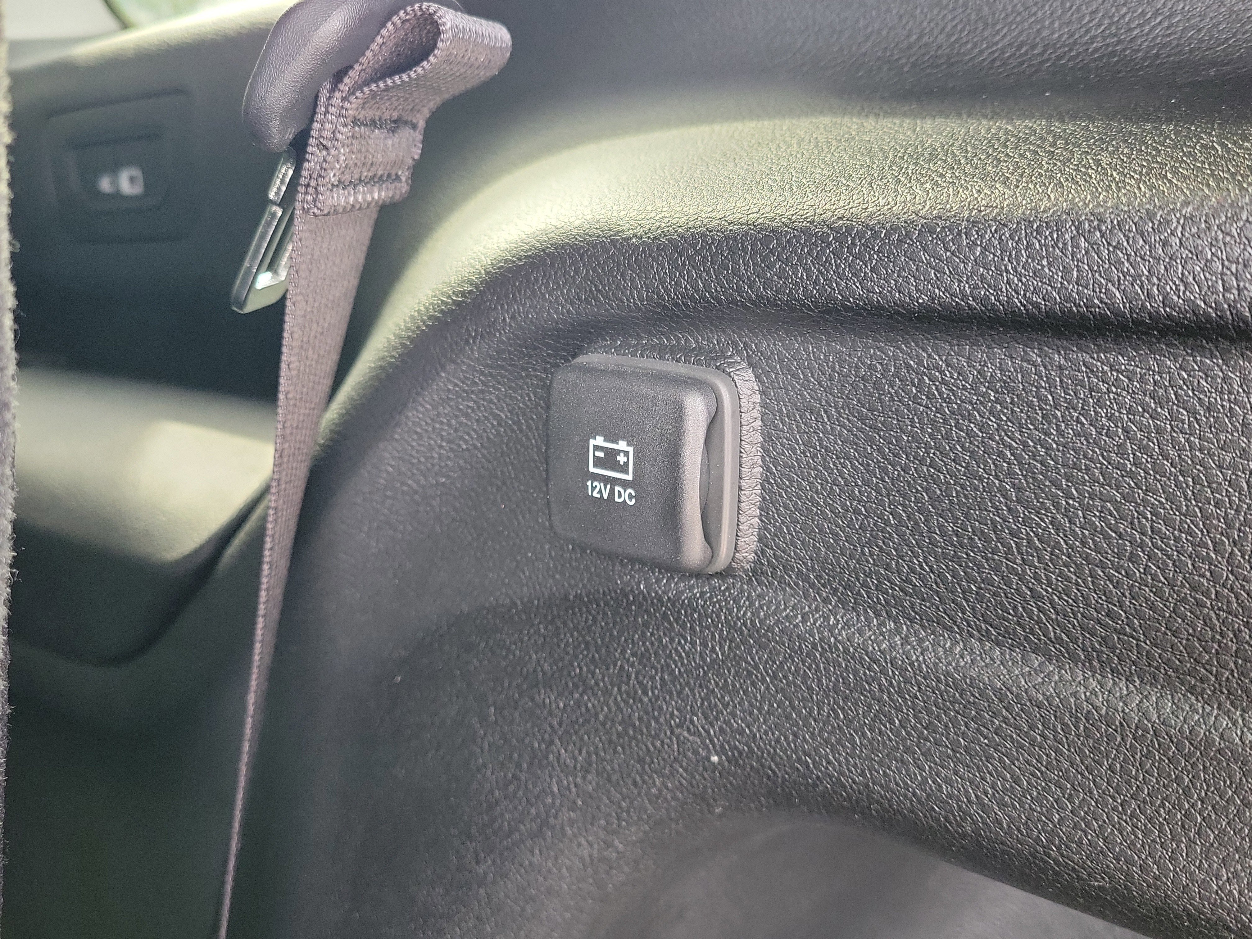 Used 2023 Jeep Grand Cherokee L Limited w/ Luxury Tech Group II image 7