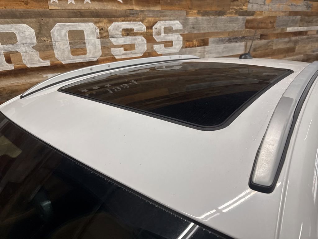 Used 2021 Buick Encore GX Essence w/ Experience Buick Package image 13