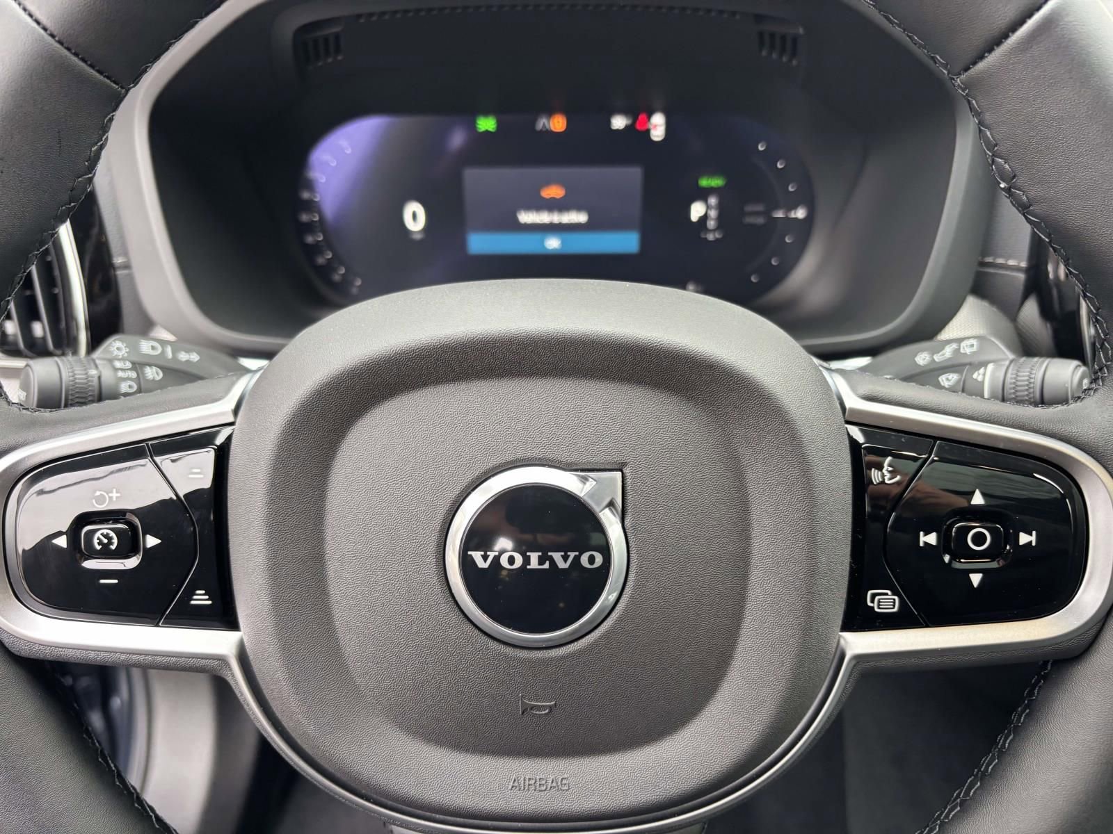 New 2026 Volvo XC60 T8 Ultra w/ Protection Package Premier image 15