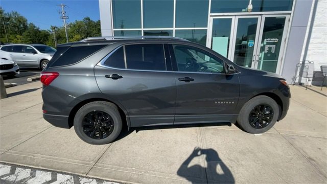 Used 2019 Chevrolet Equinox LT image 2
