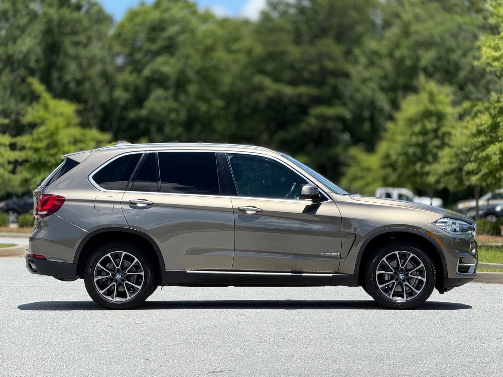 Used 2017 BMW X5 sDrive35i RWD image 12