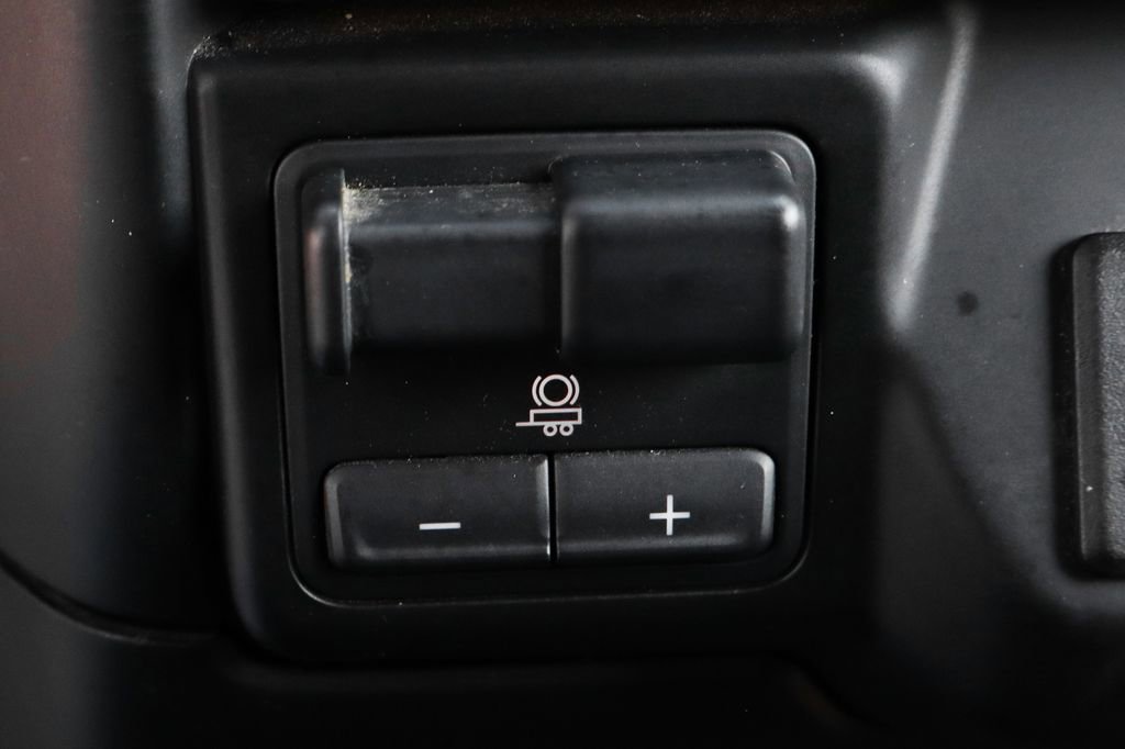 Used 2020 Chevrolet Silverado 3500 LT AWD/4WD image 35
