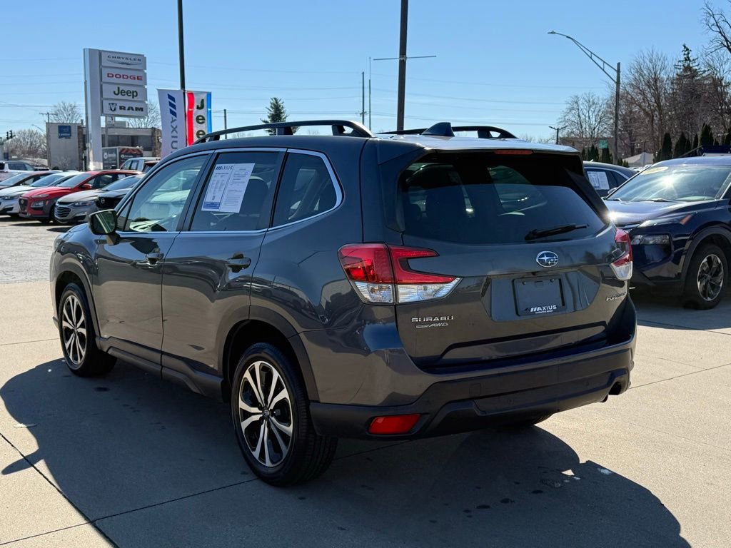 Used 2022 Subaru Forester Limited image 5