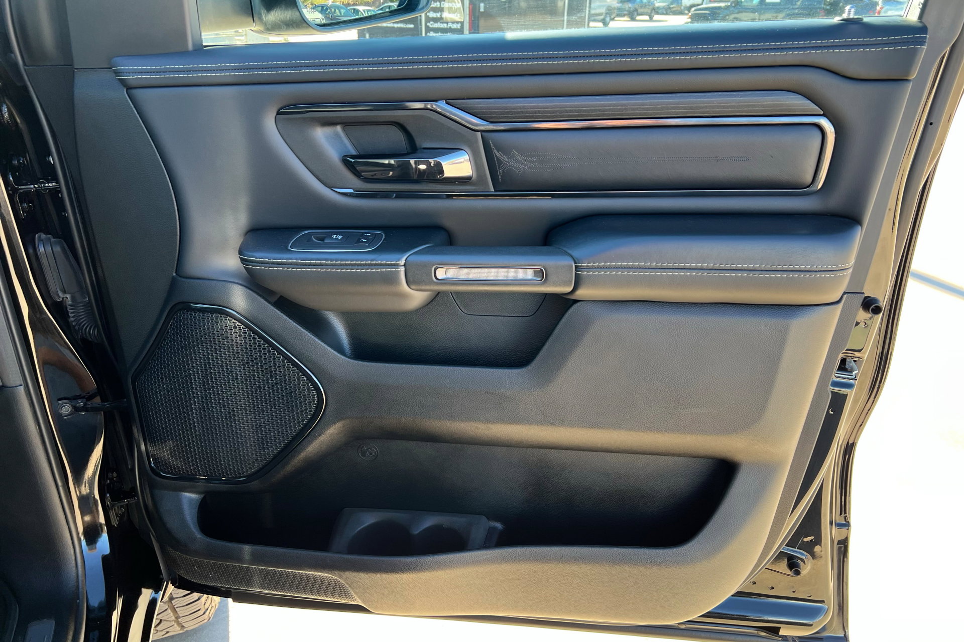 Certified 2022 RAM 1500 Limited image 23