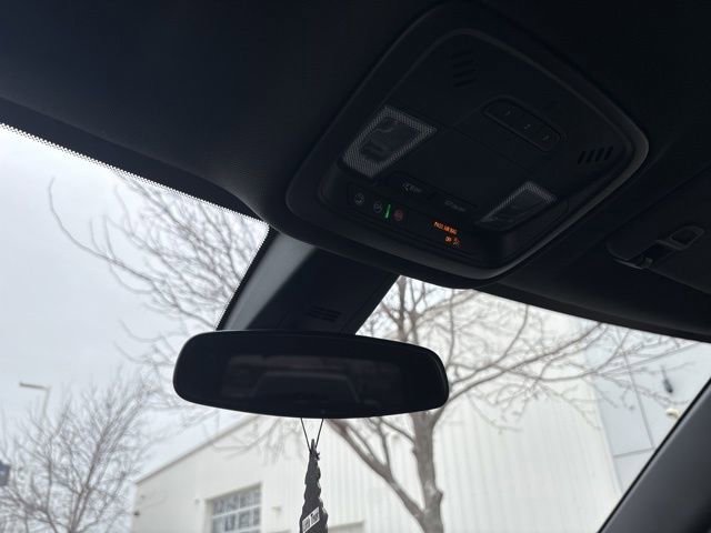 Certified 2023 Chevrolet Traverse LT image 17