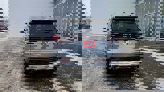 Certified 2025 GMC Acadia Denali w/ LPO, Floor Liner Package image 7