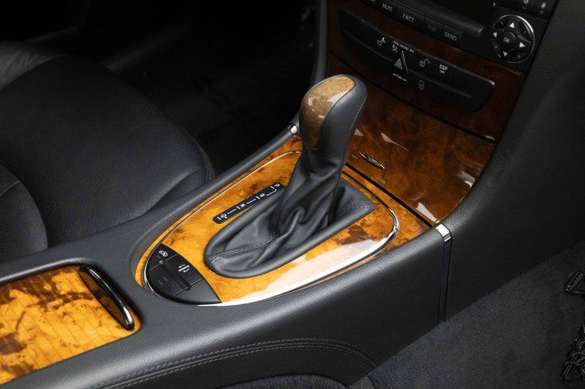 Used 2005 Mercedes-Benz E 500 Sedan image 14