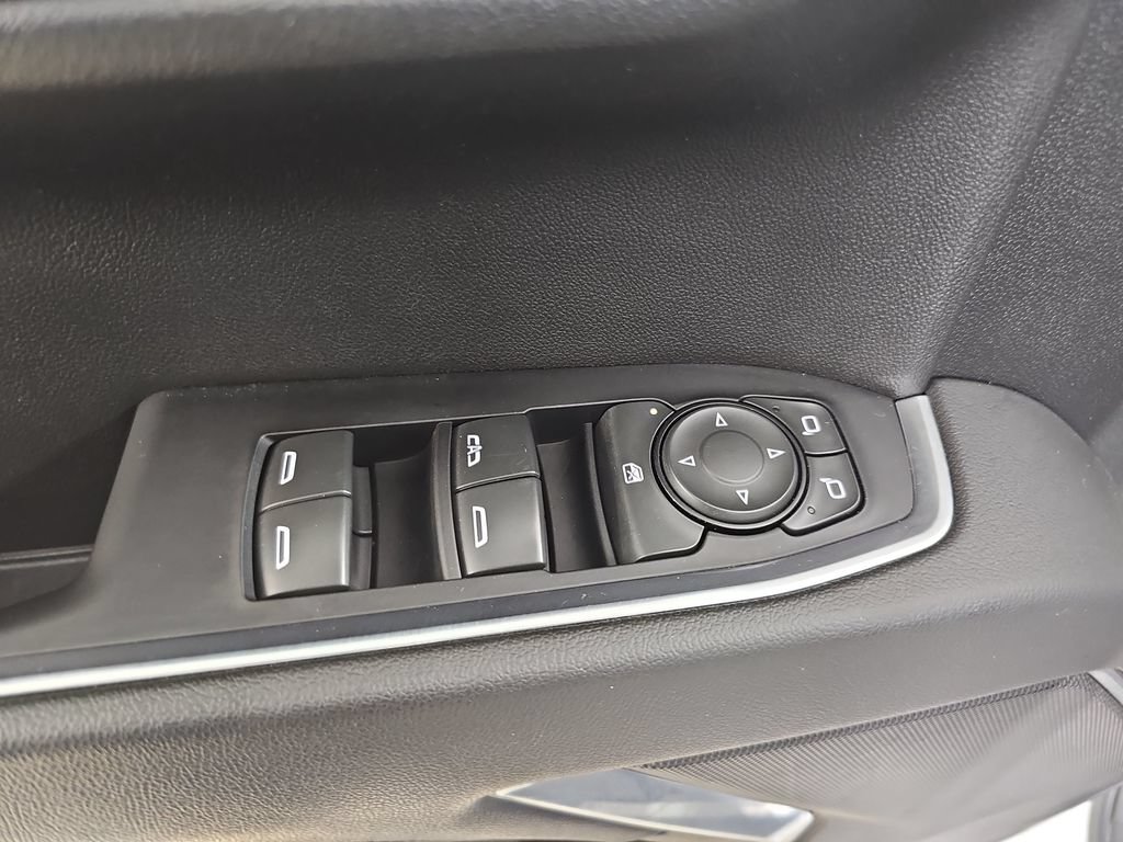Certified 2022 Chevrolet Silverado 1500 LT AWD/4WD image 32