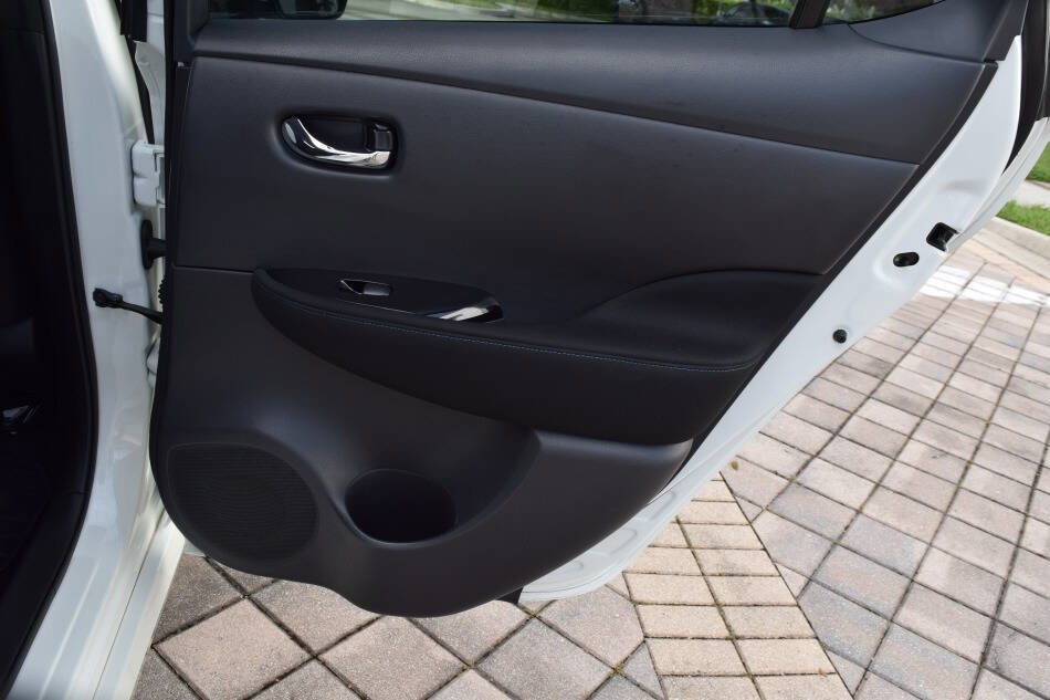 Used 2022 Nissan Leaf SV image 73