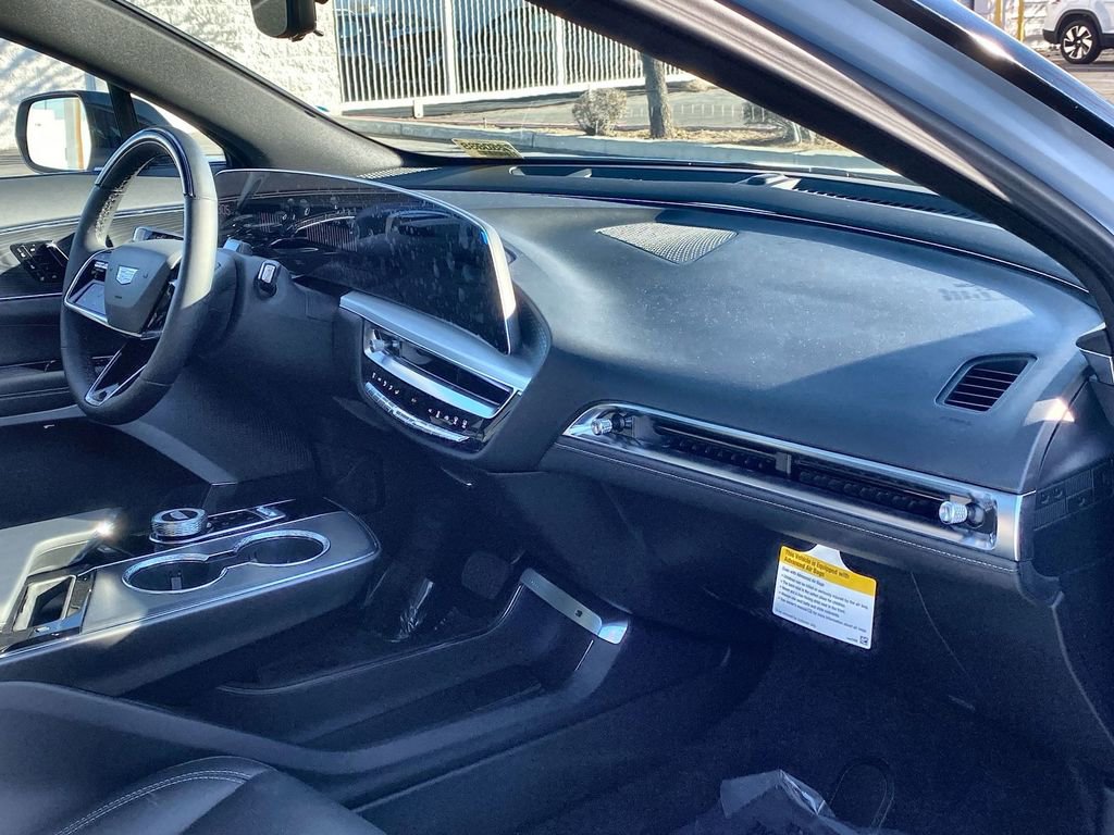 Certified 2026 Cadillac Lyriq Premium Luxury image 28