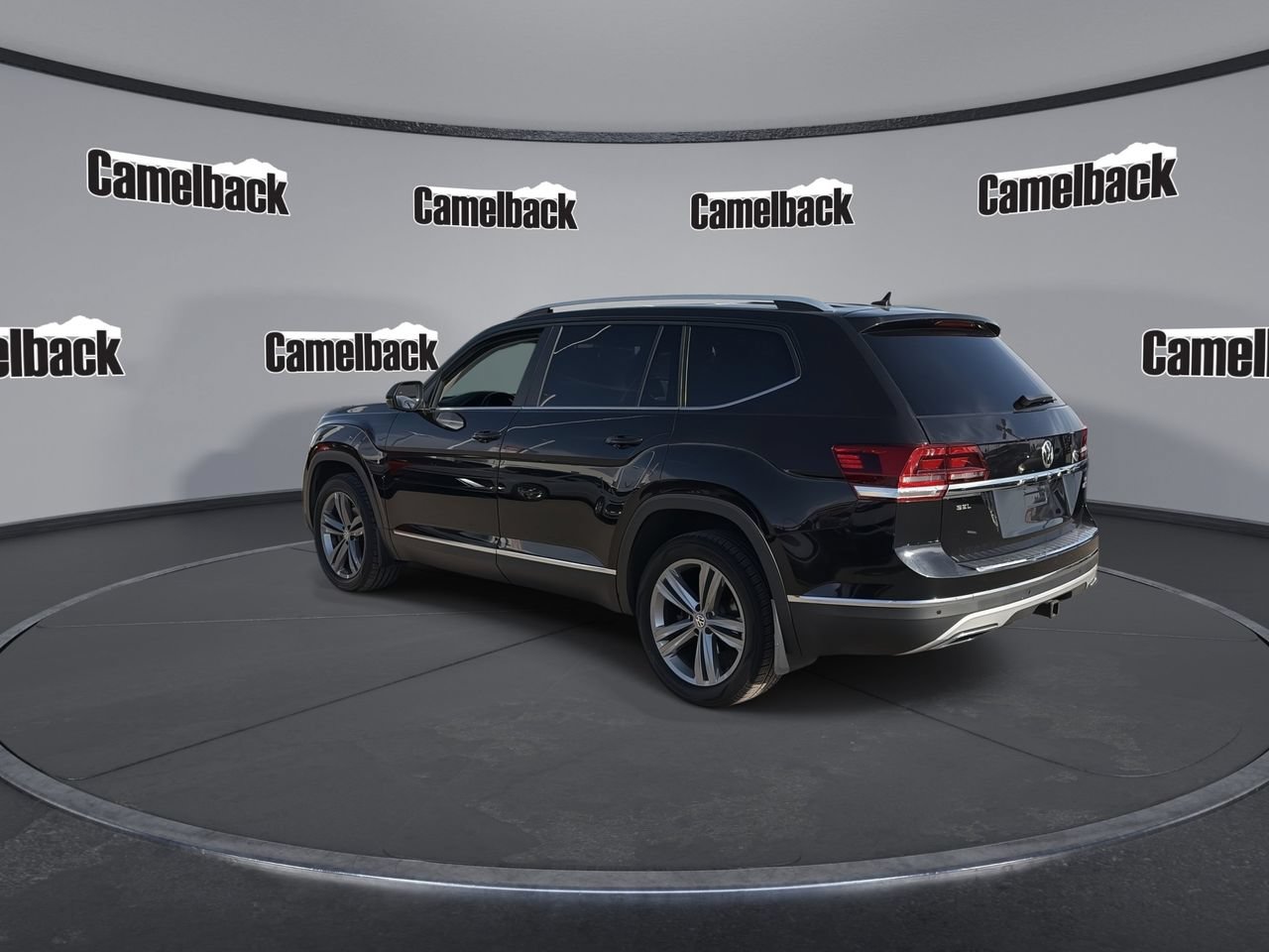 Used 2018 Volkswagen Atlas SEL AWD/4WD image 5