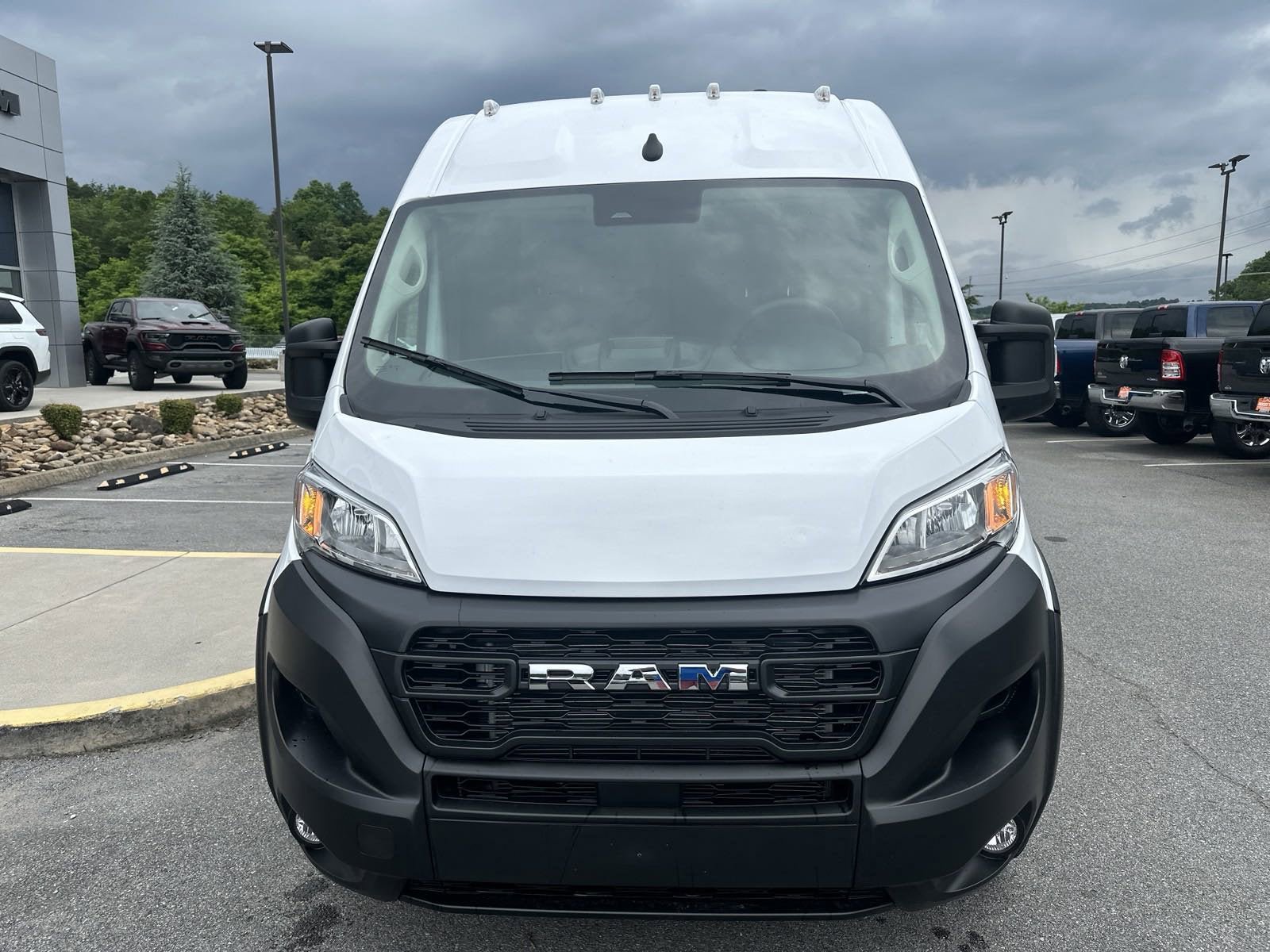 New 2024 RAM ProMaster 2500 w/ Convenience Group image 3