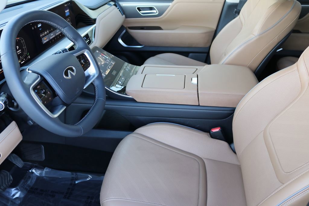 Certified 2025 INFINITI QX80 Luxe image 19