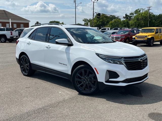 Certified 2022 Chevrolet Equinox RS w/ LPO, Floor Liner Package image 2