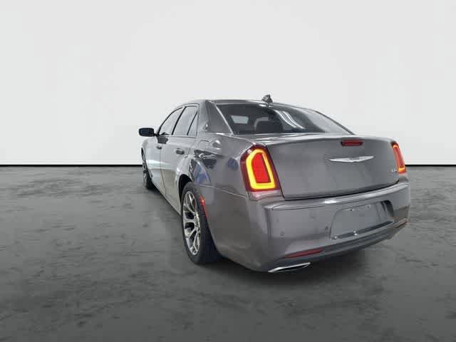 Used 2018 Chrysler 300 S w/ 300S Premium Group RWD image 2