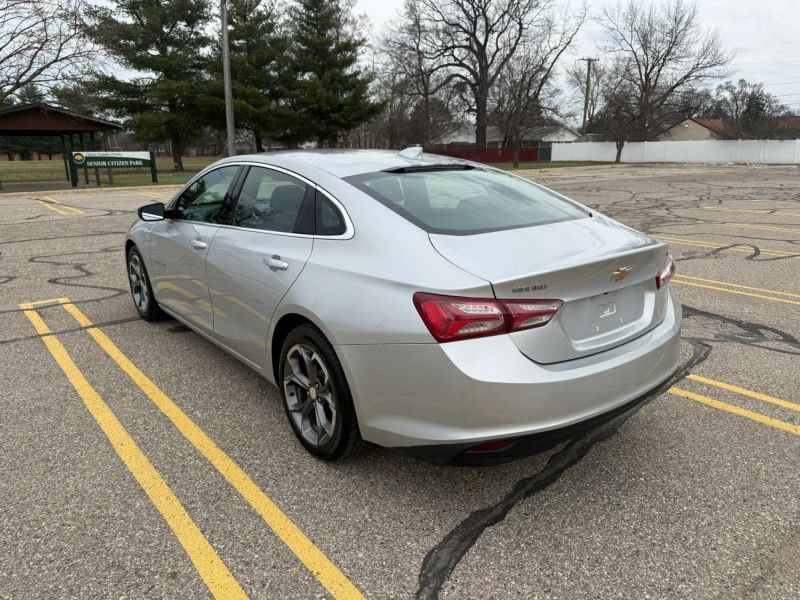 Used 2020 Chevrolet Malibu LT FWD image 4