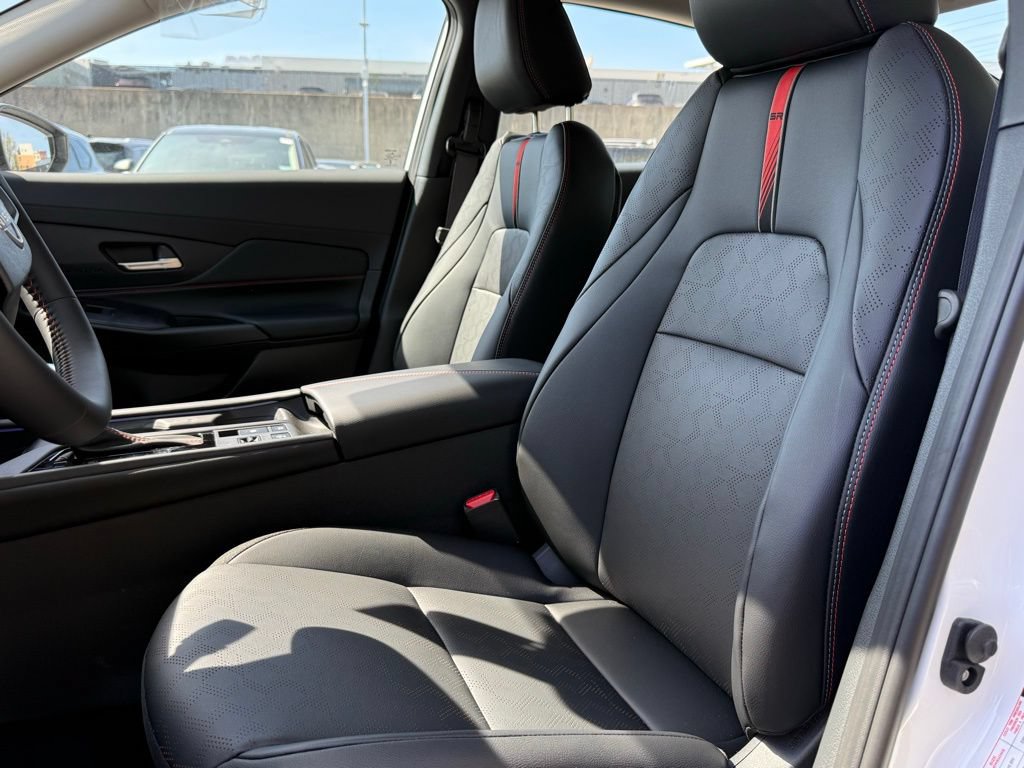 New 2026 Nissan Sentra SR w/ SR Premium Package FWD image 19