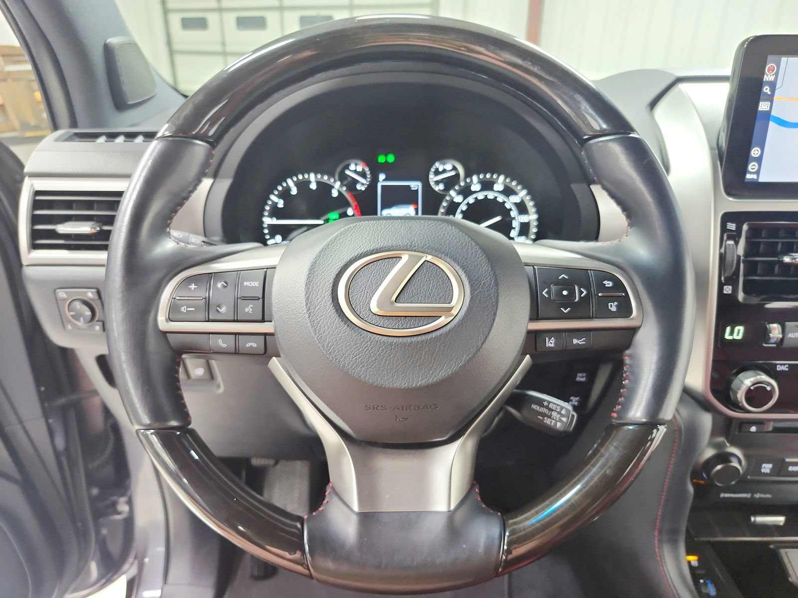 Used 2023 Lexus GX 460 Premium w/ Premium Package AWD/4WD image 26