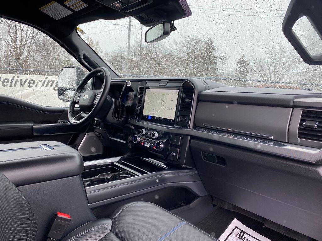 Used 2025 Ford F250 Platinum image 21