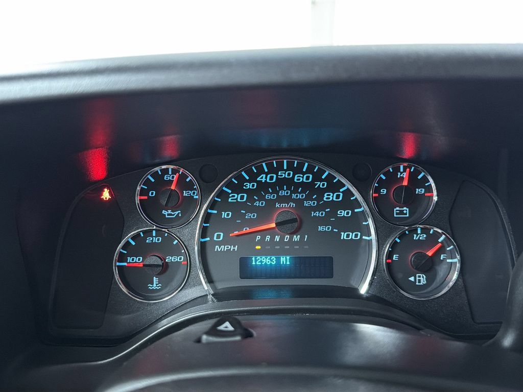 Used 2025 GMC Savana 2500 w/ Driver Convenience Package RWD image 21