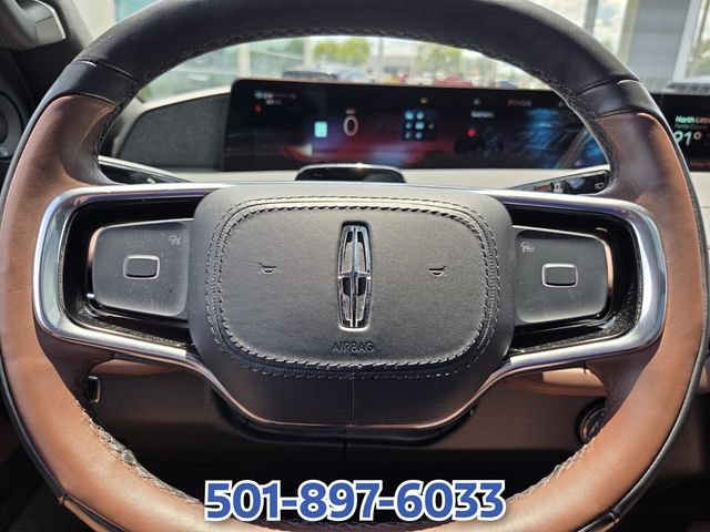 Certified 2025 Lincoln Navigator Reserve AWD/4WD image 24