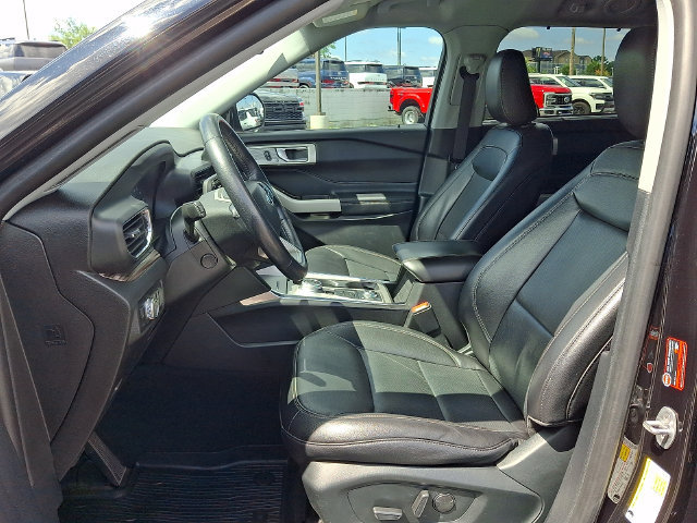 Used 2022 Ford Explorer Limited w/ Equipment Group 301A AWD/4WD image 10