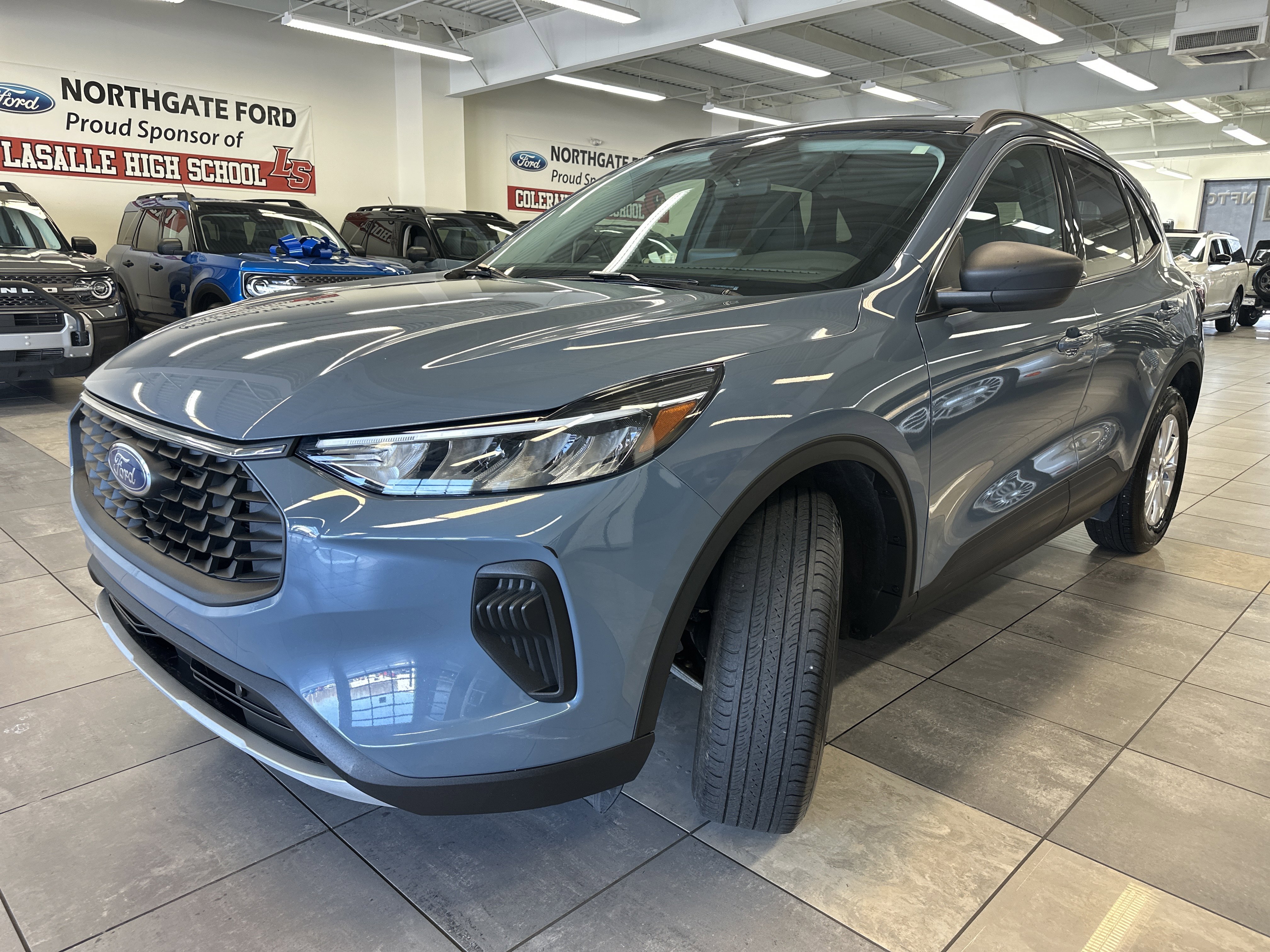 Used 2023 Ford Escape Active image 17