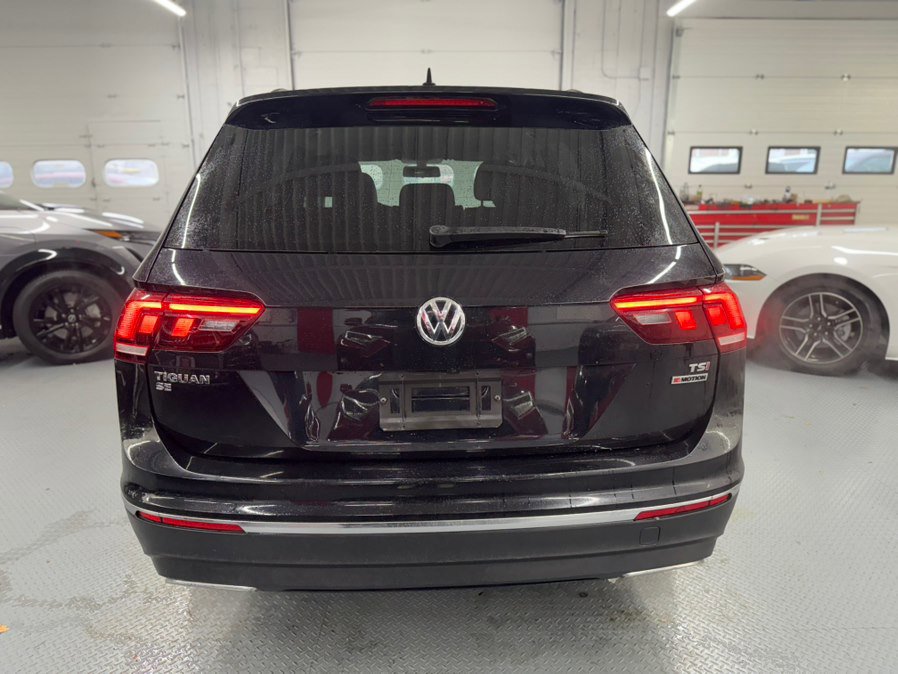 Used 2018 Volkswagen Tiguan SE AWD/4WD image 9