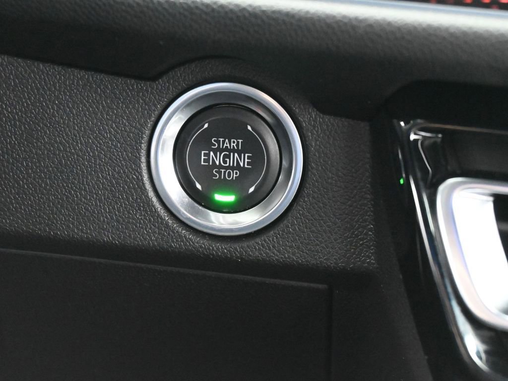 Used 2024 Chevrolet Traverse RS image 43