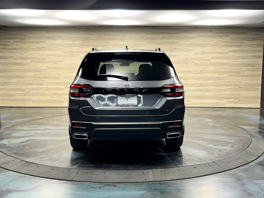 Used 2025 Honda Pilot Black Edition image 20