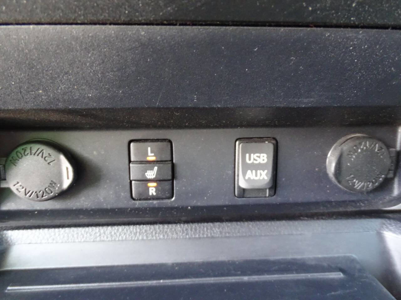 Used 2017 Toyota Tundra SR5 image 31