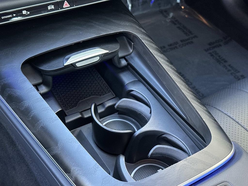 Used 2025 Mercedes-Benz E 350 4MATIC Sedan image 14