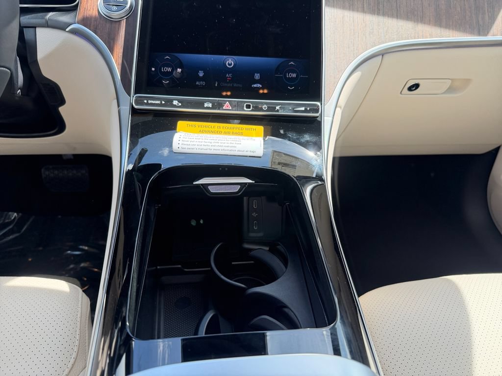 New 2026 Mercedes-Benz GLC 300 image 11