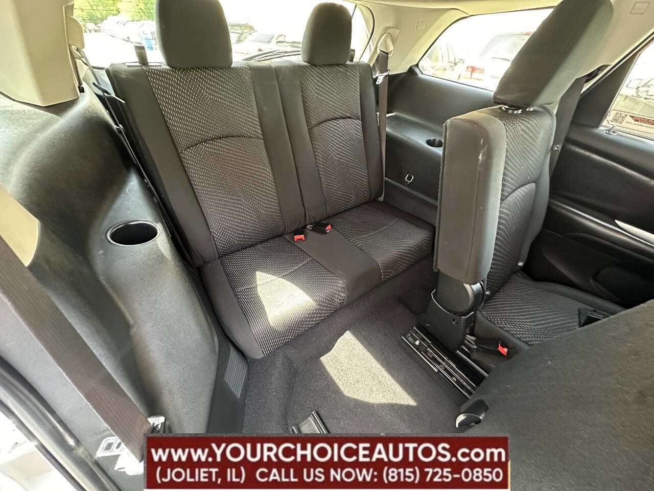 Used 2020 Dodge Journey SE image 24