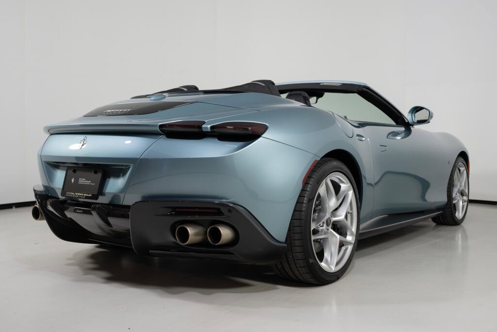 Used 2024 Ferrari Roma Spider image 11