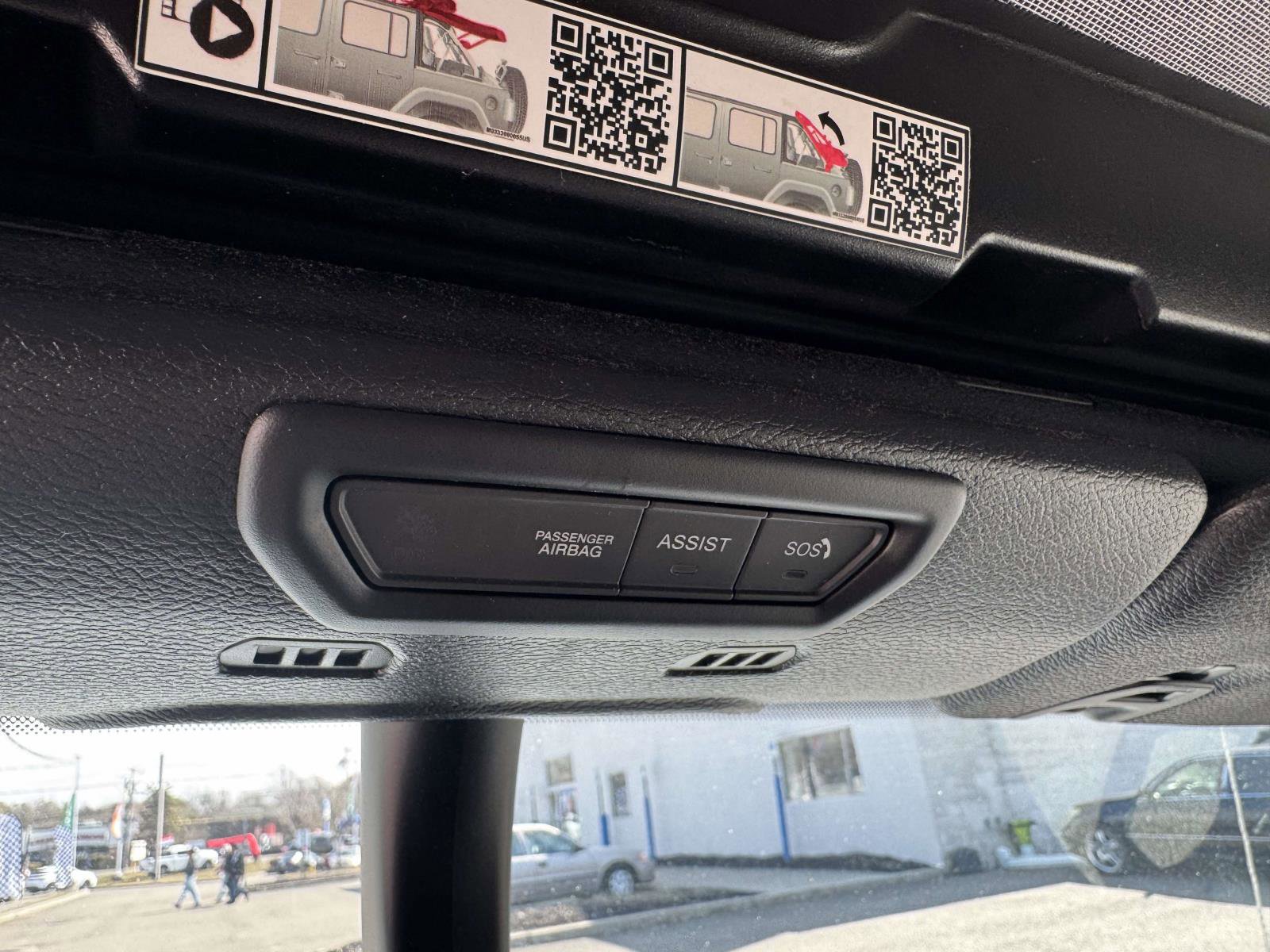 Used 2023 Jeep Wrangler Unlimited w/ 8.4" Radio Group image 31