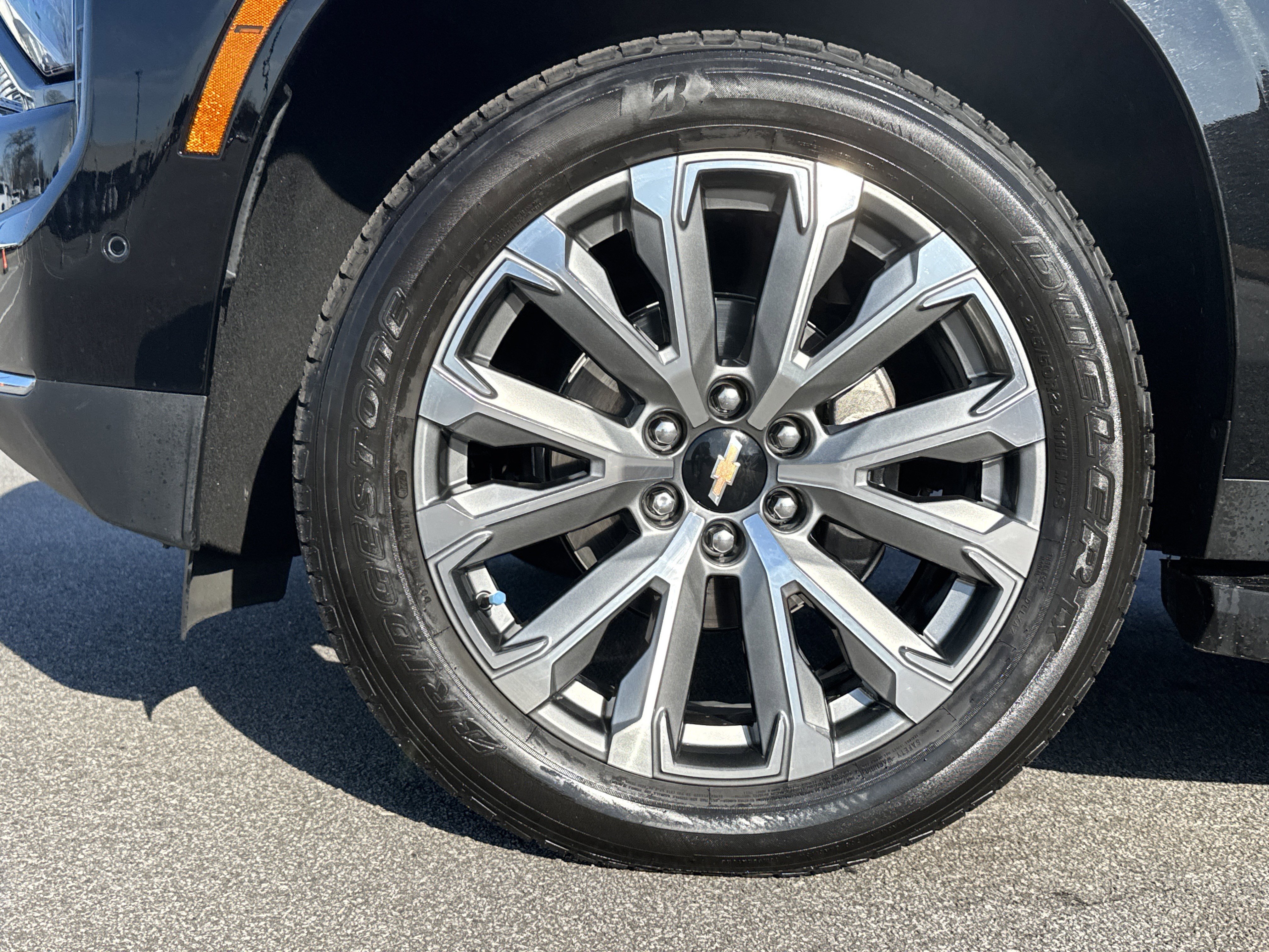 Used 2025 Chevrolet Suburban High Country w/ Sun And Tow Package image 13