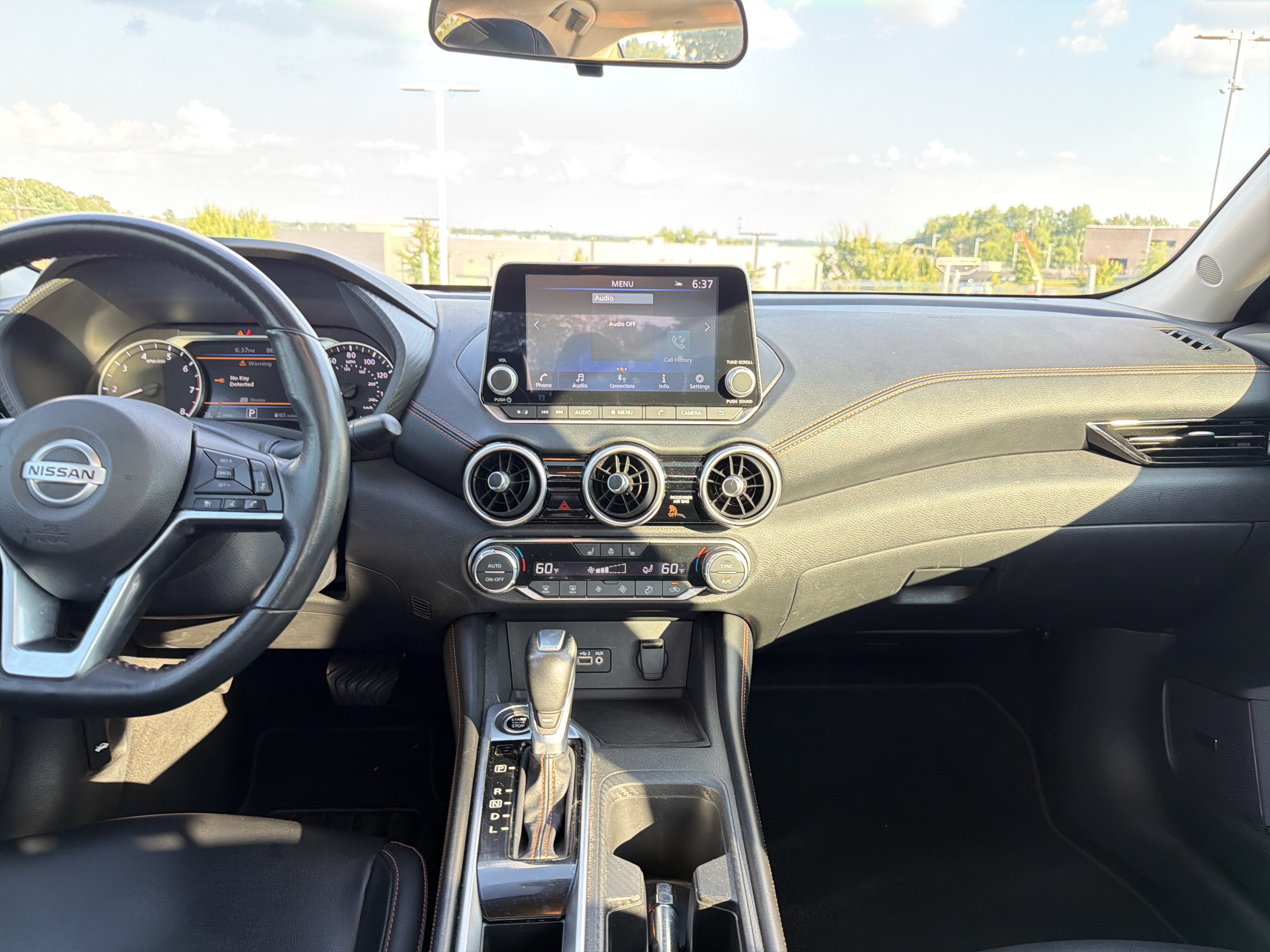 Used 2022 Nissan Sentra SR w/ SR Premium Package FWD image 28