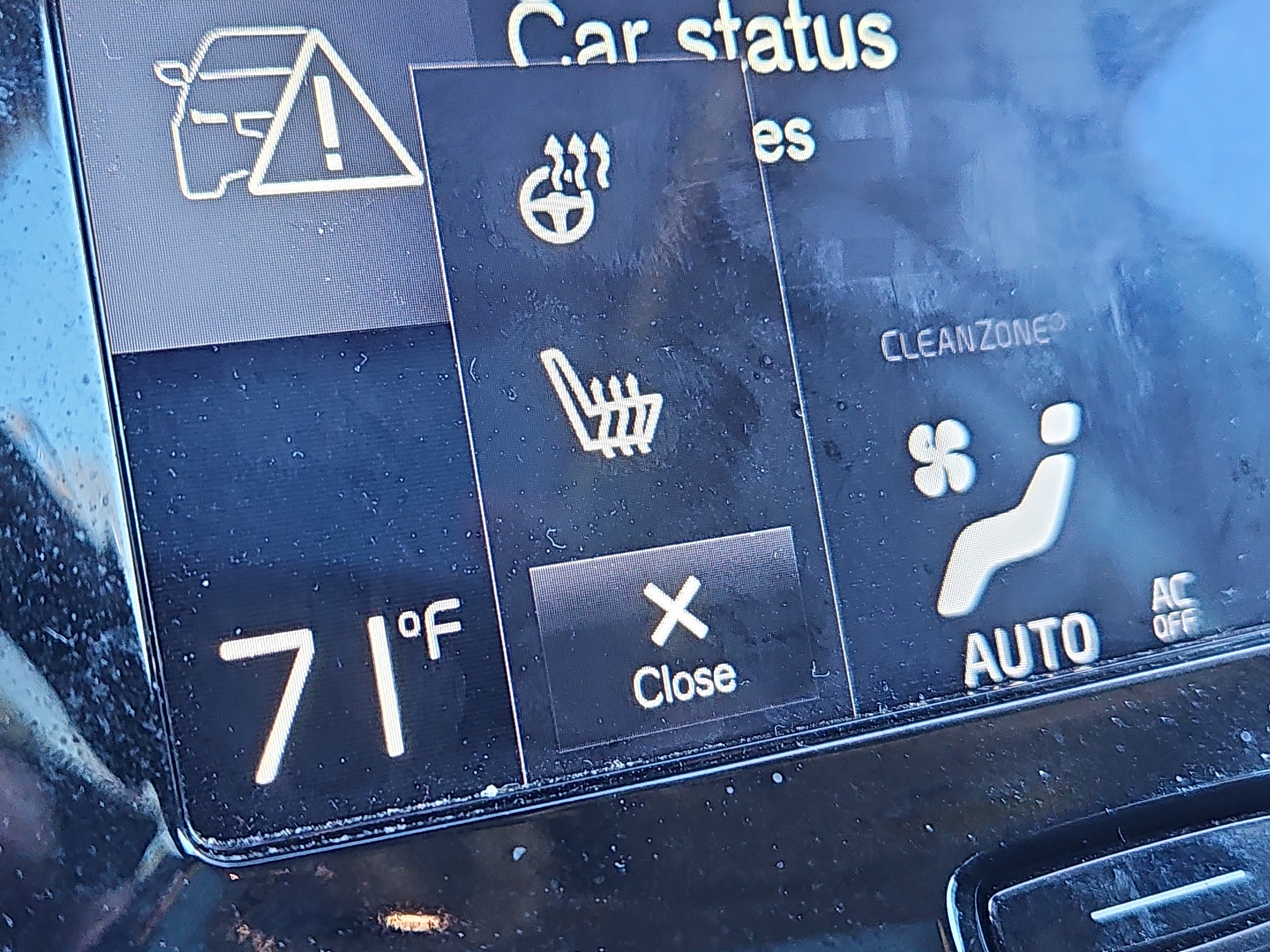 Used 2020 Volvo V60 T5 Cross Country w/ Protection Package Premier image 13