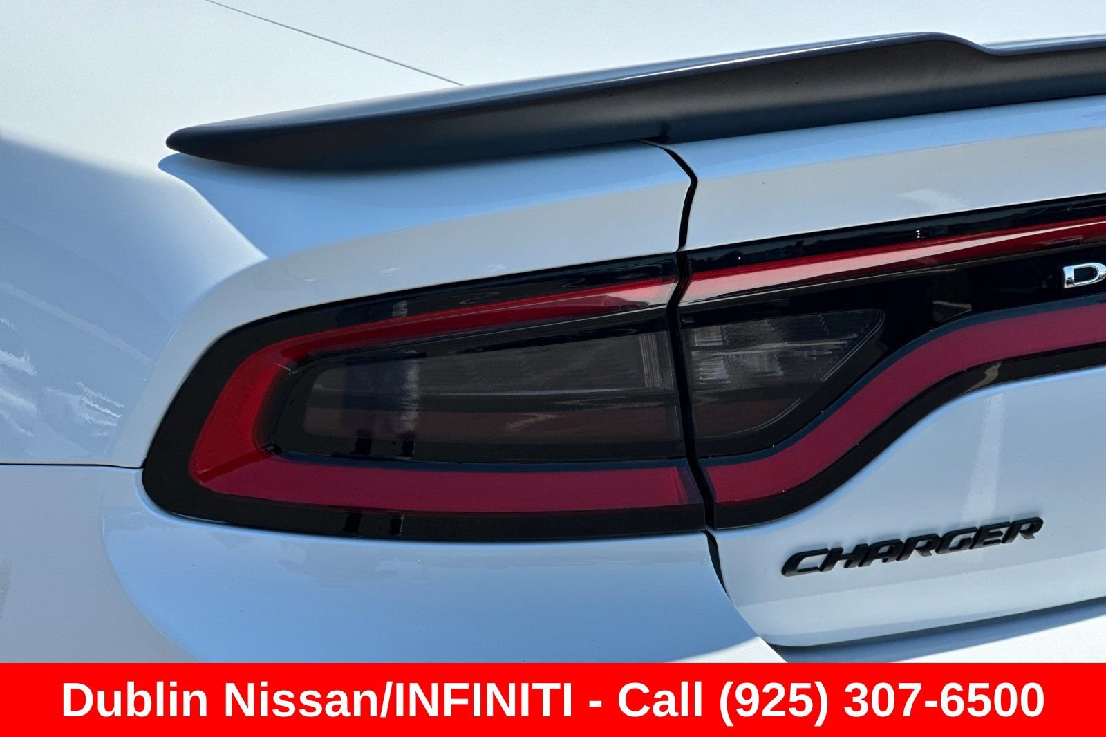 Used 2018 Dodge Charger R/T w/ Blacktop Package RWD image 45