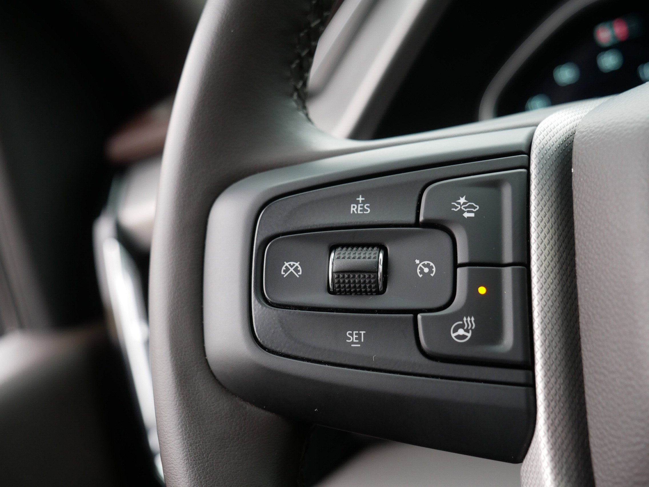 Used 2024 GMC Sierra 3500 Denali w/ Denali Reserve Package image 28